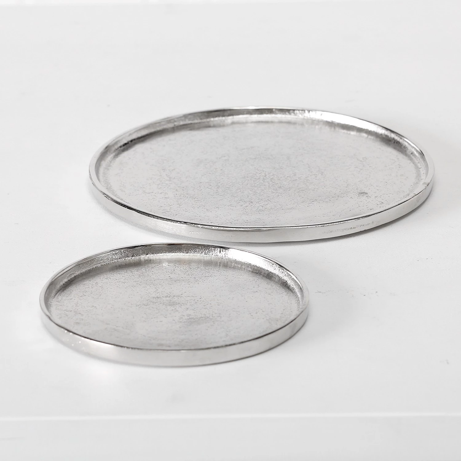 Boltze Coupes décoratives Valomi (2 éléments) - Aluminium - Argenté 2 Boltze Coupes décoratives Valomi (2 éléments) - Aluminium - Argenté – Image 2