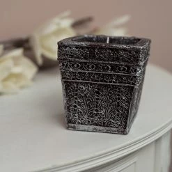 My Flair Bougie Conocoto - Cire - Argenté -Pas Cher Décoration Magasin 1000265653 210520 16214800181 MOOD DETAILS P000000001000265653 mood