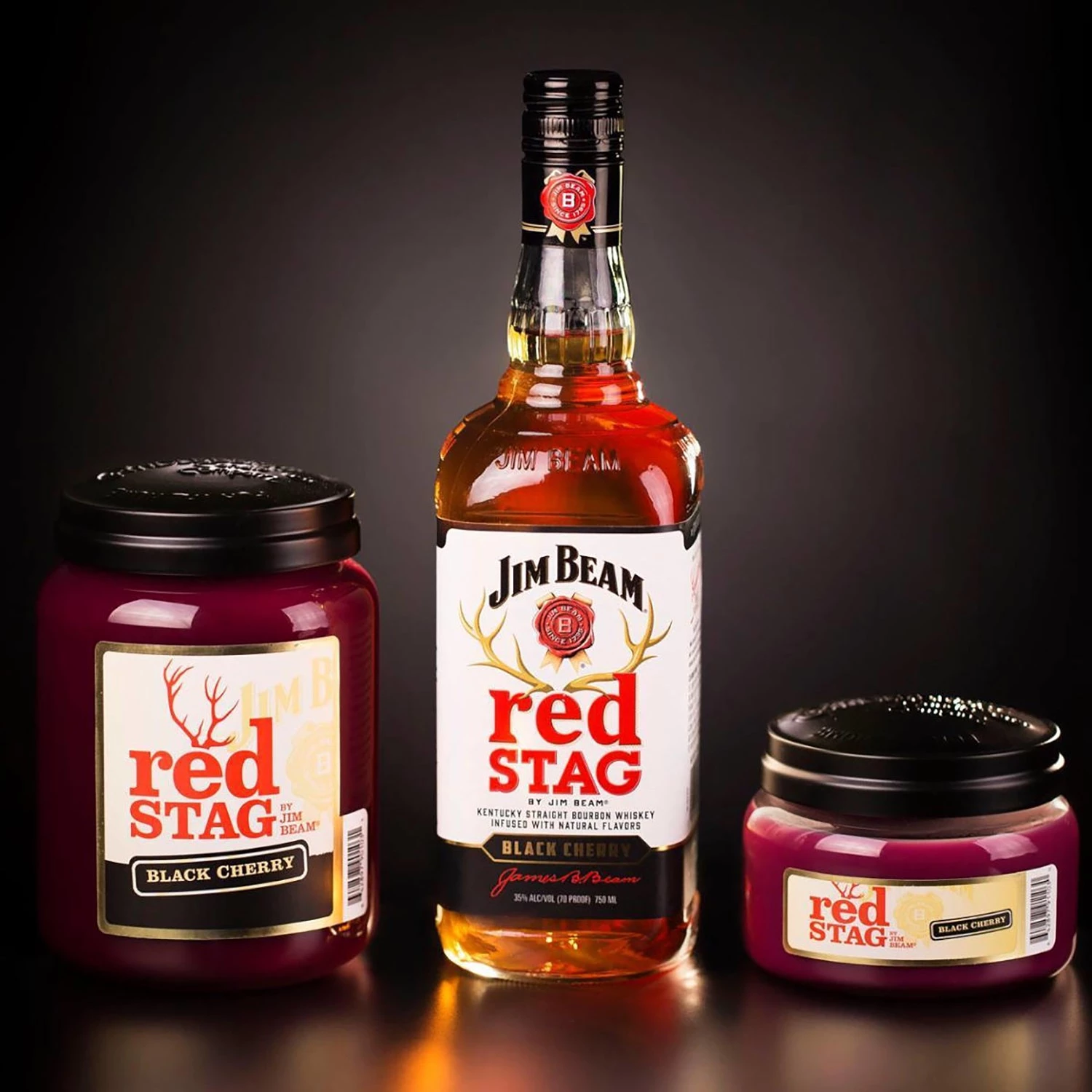 Candleberry Bougie parfumée Jim Beam Red Stag - Cire de paraffine - Violet - 570 g 2 Candleberry Bougie parfumée Jim Beam Red Stag - Cire de paraffine - Violet - 570 g – Image 2
