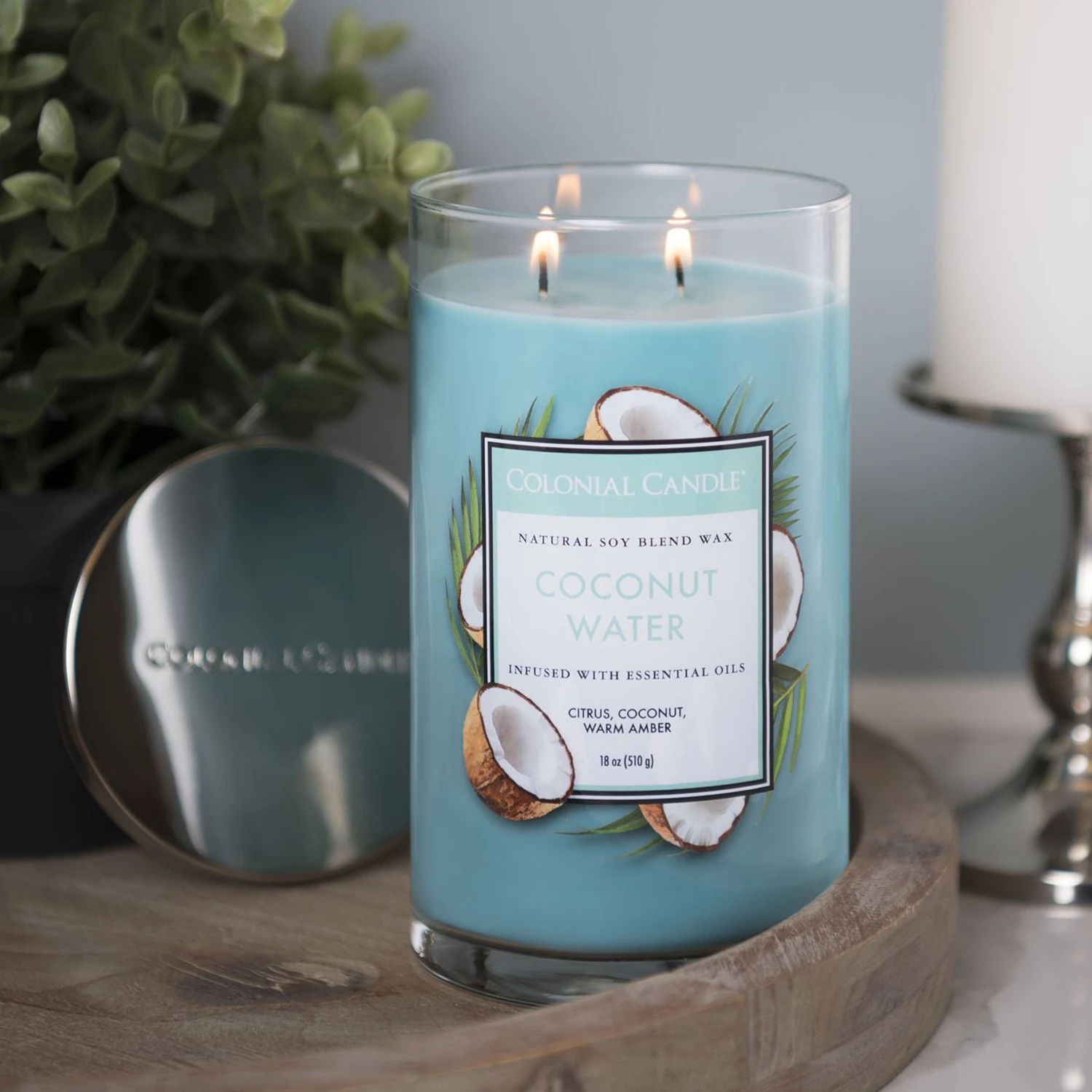 Colonial Candle Bougie parfumée Coconut Water - Mélange de cire de soja - Bleu - 538 g 4 Colonial Candle Bougie parfumée Coconut Water - Mélange de cire de soja - Bleu - 538 g – Image 4