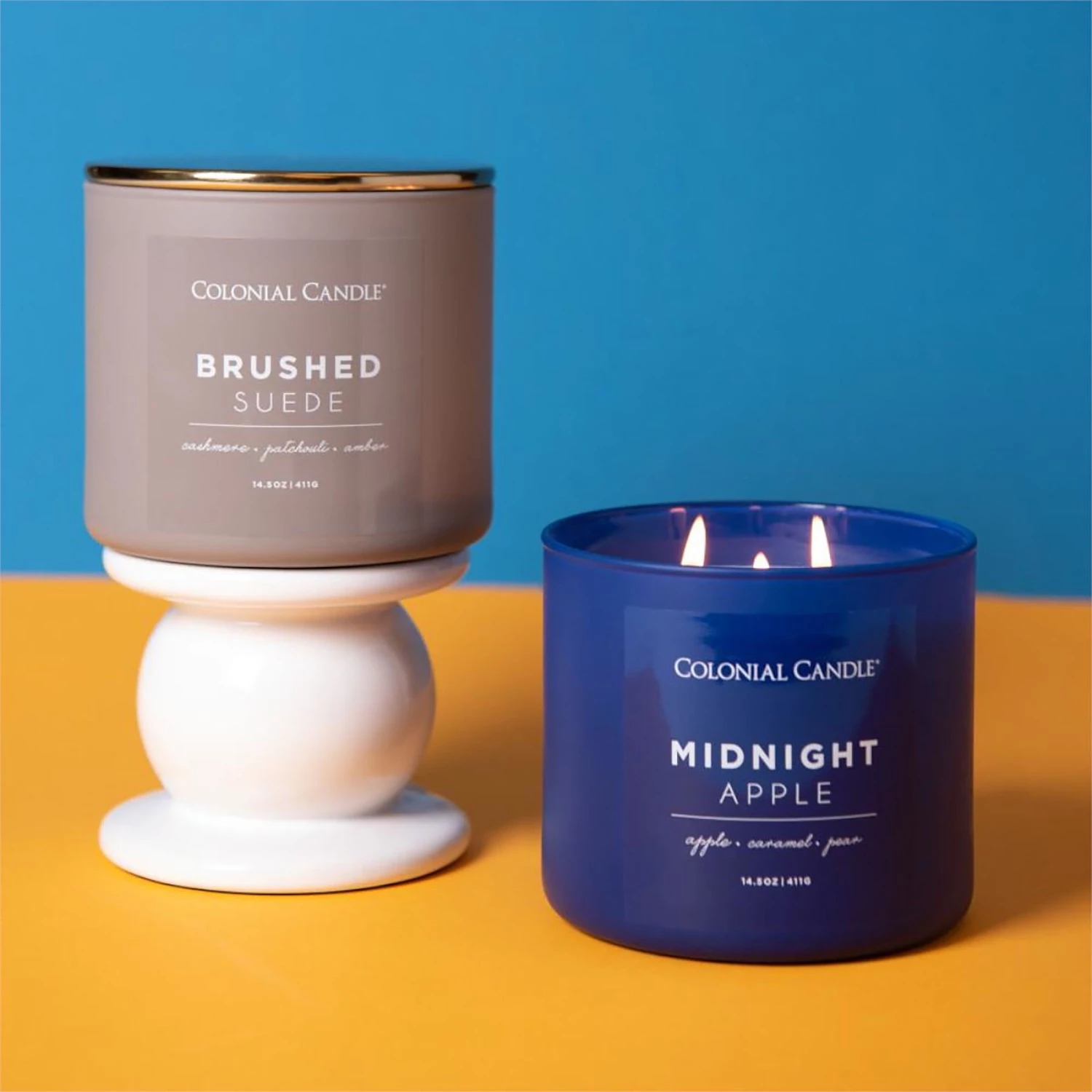 Colonial Candle Bougie parfumée Brushed Suede - Mélange de cire de soja - Gris - 411 g 2 Colonial Candle Bougie parfumée Brushed Suede - Mélange de cire de soja - Gris - 411 g – Image 2