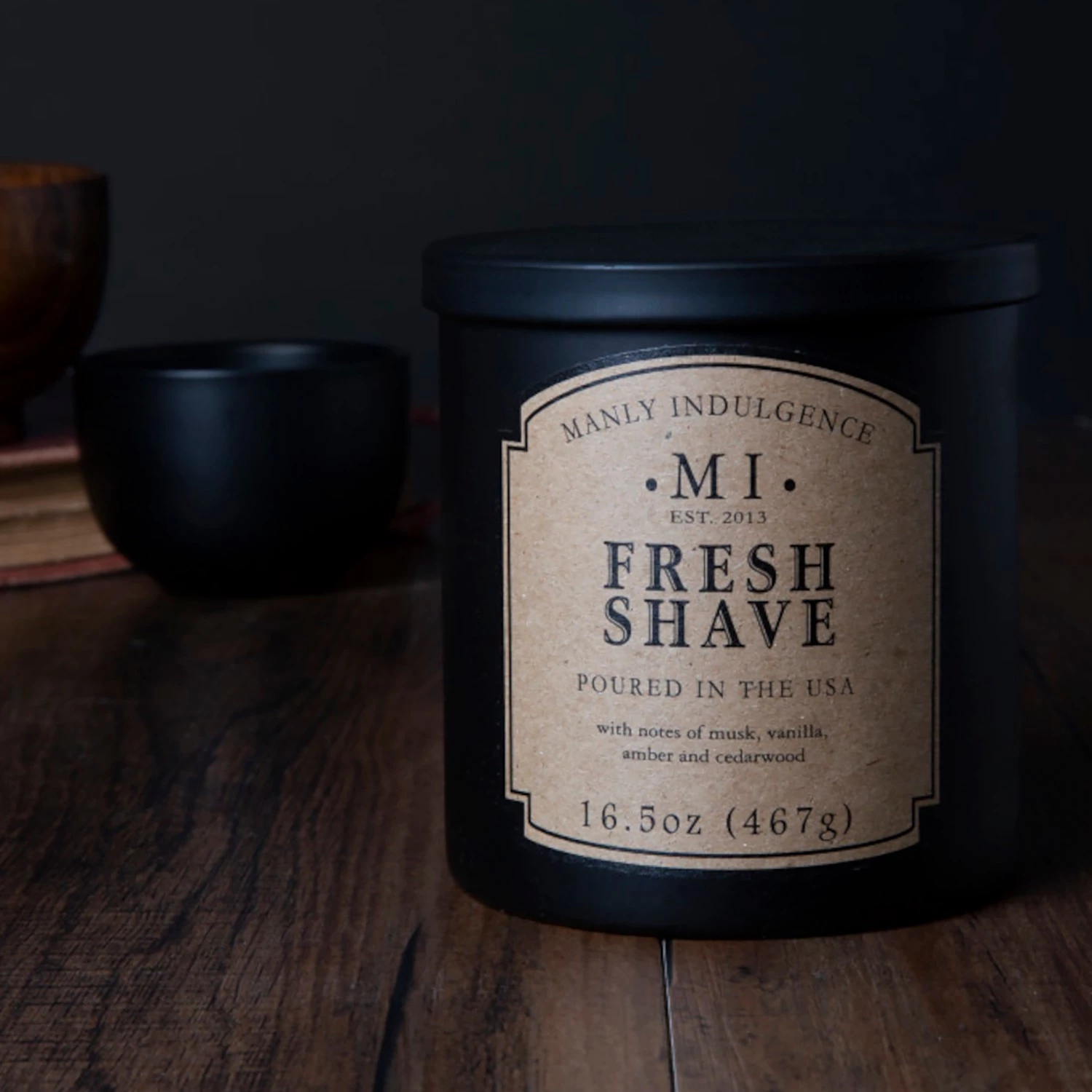 Colonial Candle Bougie parfumée Fresh Shave - Mélange de cire de soja - Noir - 467 g 2 Colonial Candle Bougie parfumée Fresh Shave - Mélange de cire de soja - Noir - 467 g – Image 2