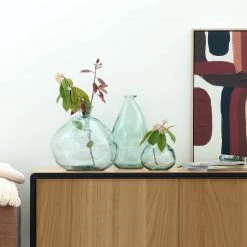 Twentyfour Vase Brenna II - Verre recyclé - Translucide 6 Twentyfour Vase Brenna II - Verre recyclé - Translucide -Pas Cher Décoration Magasin 1000276188 210625 13515500232 MOOD DETAILS P000000001000276188 mood