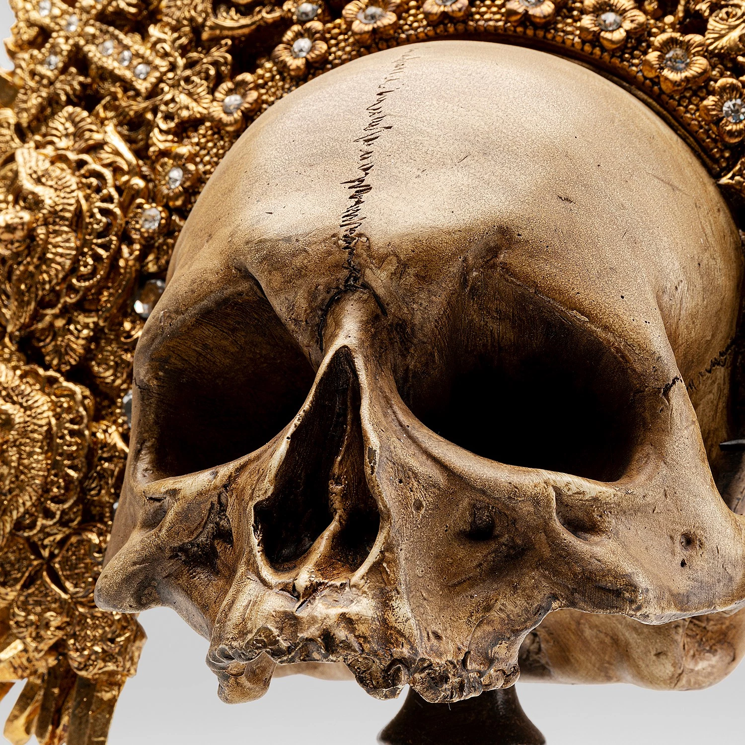 Kare Design Objet déco King Skull - Doré - Pierre 7 Kare Design Objet déco King Skull - Doré - Pierre – Image 7