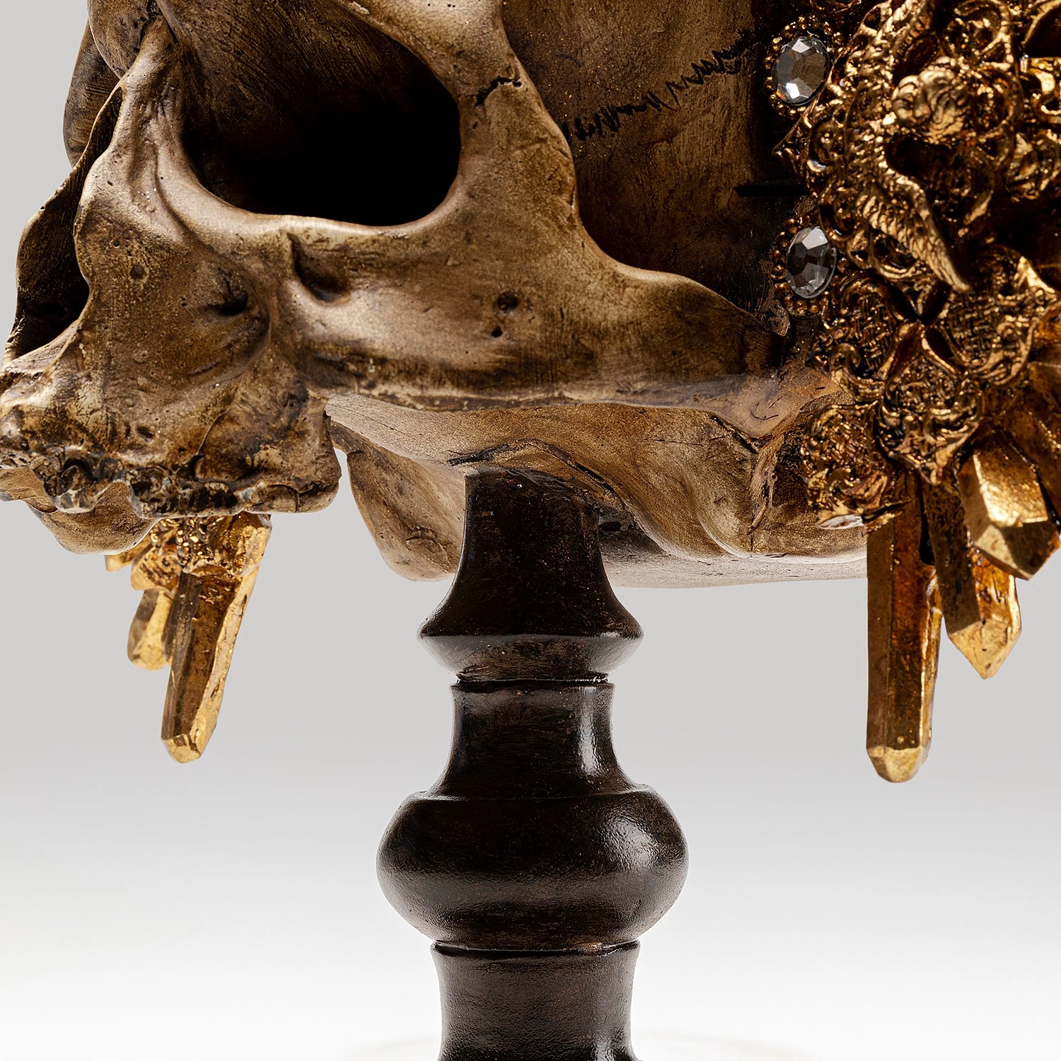 Kare Design Objet déco King Skull - Doré - Pierre 11 Kare Design Objet déco King Skull - Doré - Pierre – Image 11