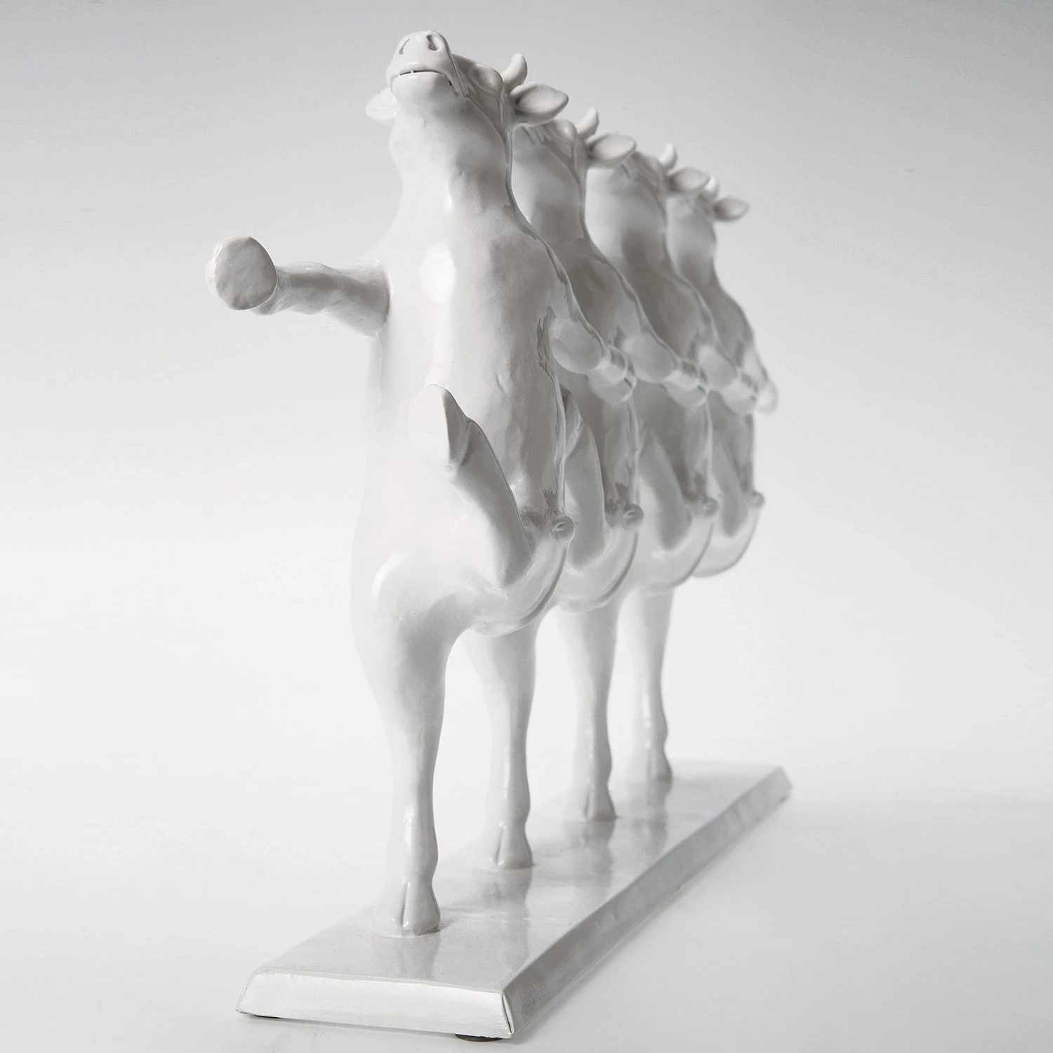 Kare Design Statuette Dancing Cows - Blanc - Pierre 2 Kare Design Statuette Dancing Cows - Blanc - Pierre – Image 2
