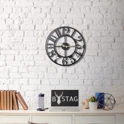 Twentyfour Horloge murale Lodrino - Aluminium - Noir -Pas Cher Décoration Magasin 1000327472 220126 13505500024 MOOD DETAILS P000000001000327472 mood