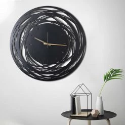 Twentyfour Horloge murale Lombez - Aluminium - Noir -Pas Cher Décoration Magasin 1000327479 220126 13505600021 MOOD DETAILS P000000001000327479 mood