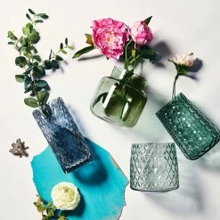 Butlers Vase BEVERLY - Verre coloré - Bleu -Pas Cher Décoration Magasin 1000337829 220225 021 MOOD DETAILS P000000001000337829 mood