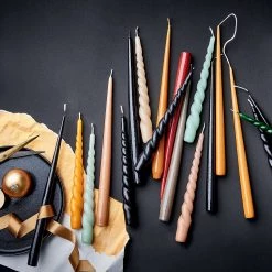 Butlers Bougies TWISTED (lot de 2) - Rose clair 8 Butlers Bougies TWISTED (lot de 2) - Rose clair -Pas Cher Décoration Magasin 1000338570 220310 022 MOOD DETAILS P000000001000338570 mood