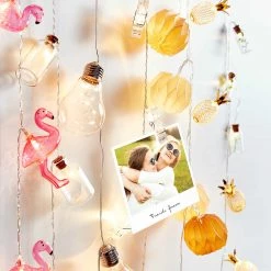 Butlers Guirlande lumineuse MIAMI - Fer / Cuivre / Polyester PVC - 10 ampoules 8 Butlers Guirlande lumineuse MIAMI - Fer / Cuivre / Polyester PVC - 10 ampoules -Pas Cher Décoration Magasin 1000360448 220630 021 MOOD DETAILS P000000001000360448 mood