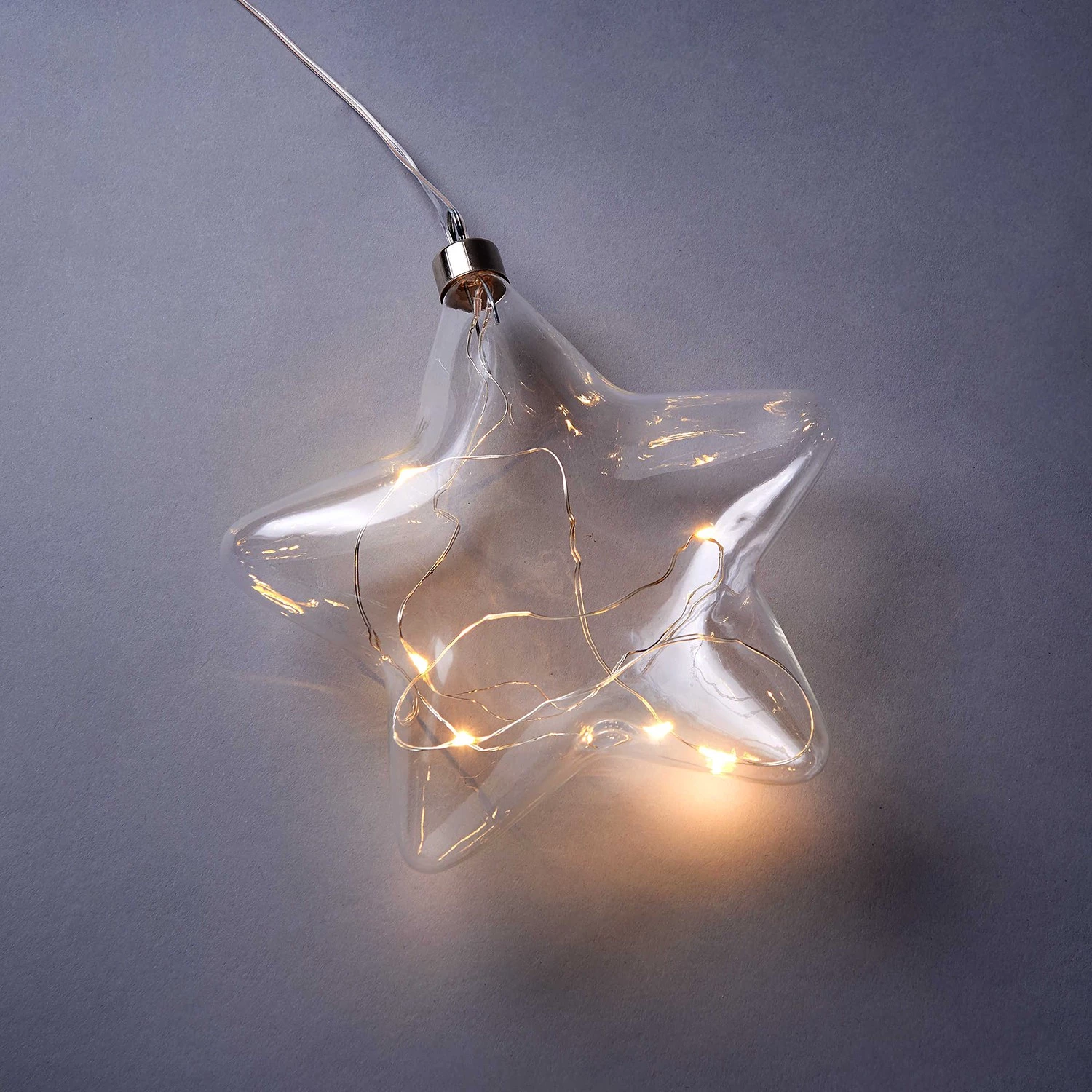 Butlers Guirlande lumineuse GLOW IN THE DARK - Verre transparent / Polyester PVC - 6 ampoules 2 Butlers Guirlande lumineuse GLOW IN THE DARK - Verre transparent / Polyester PVC - 6 ampoules – Image 2