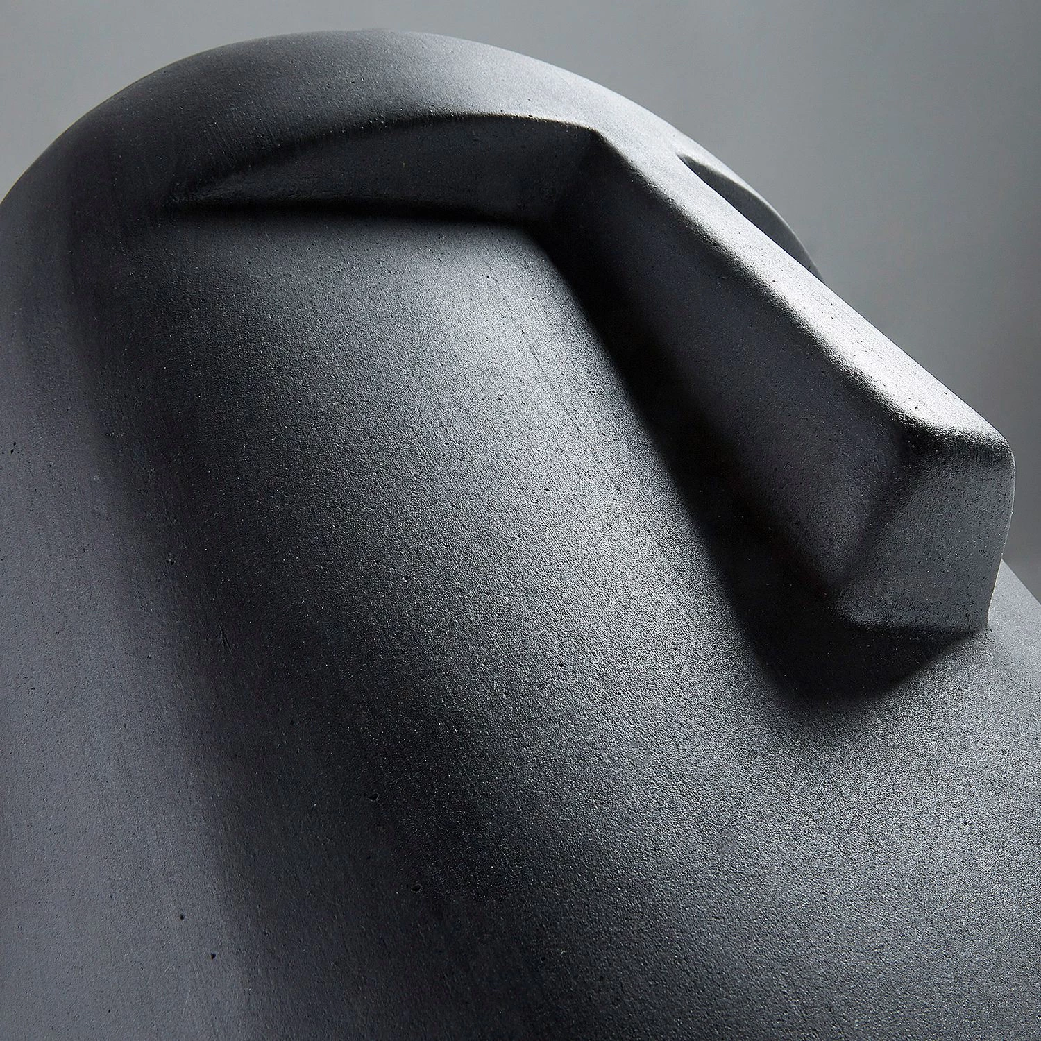 Twentyfour Objet déco LEVIA Moai - Matière plastique - Gris 2 Twentyfour Objet déco LEVIA Moai - Matière plastique - Gris – Image 2